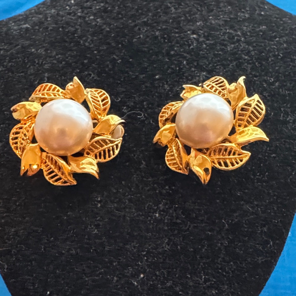 Joan Rivers Elegant Gold and Faux Pearl Leaf Earrings